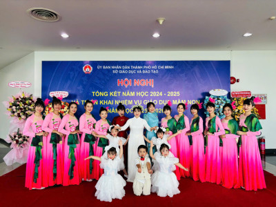 Trường Mầm Non Tuổi Xanh biểu diễn văn nghệ tại Hội Nghị Tổng kết năm học 2024 – 2025 và triển khai nhiệm vụ năm học 2025 – 2026