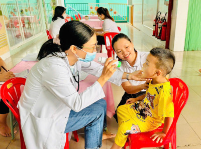 Hành trình chăm sóc sức khỏe - Cho bé khỏe mạnh, mỗi ngày vui!