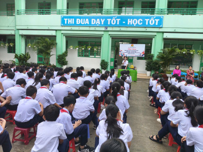 LIÊN ĐỘI TỔ CHỨC PHÁT ĐỘNG PHONG TRÀO “ĐỌC VÀ LÀM THEO BÁO ĐỘI”, PHONG TRÀO “KẾ HOẠCH NHỎ” VÀ TRIỂN KHAI CHƯƠNG TRÌNH RÈN LUYỆN ĐỘI VIÊN NĂM HỌC 2025-2026