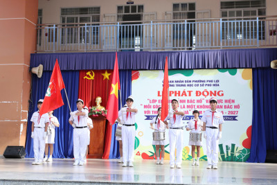LIÊN ĐỘI TRƯỜNG THCS PHÚ HOÀ PHÁT ĐỘNG HOẠT ĐỘNG “LỚP EM TREO ẢNH BÁC HỒ” VÀ THỰC HIỆN “MỖI GÓC HỌC TẬP LÀ MỘT KHÔNG GIAN BÁC HỒ VỚI THIẾU NHI TẠI NHÀ” NĂM HỌC 2026 – 2027