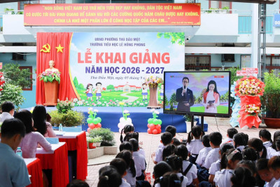 “RỰC RỠ SẮC MÀU”TIỂU HỌC LÊ HỒNG PHONG TƯNG BỪNG TIẾNG TRỐNG KHAI TRƯỜNG NĂM HỌC 2026 - 2027!