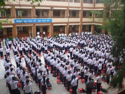 Dự lễ chào cờ