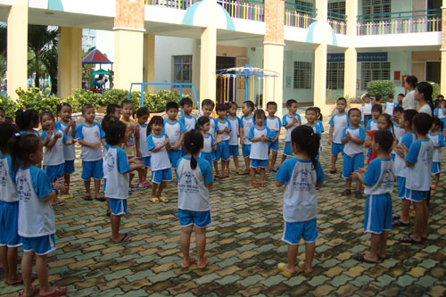 Trình  độ chuyên môn của giáo viên được nâng cao, học sinh mẫu giáo được nuôi dạy tốt hơn