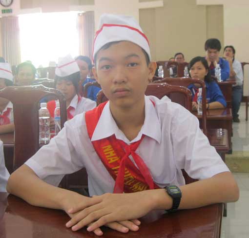 Trần Đình Phát: Gương sáng trong học tập