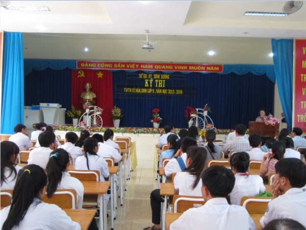 Khai mạc kỳ thi