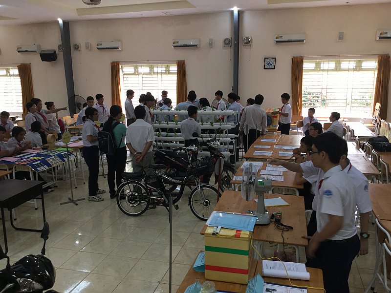 Cuộc thi khoa học kỹ thuật của học sinh trung học luôn thu hút nhiều học sinh tham gia