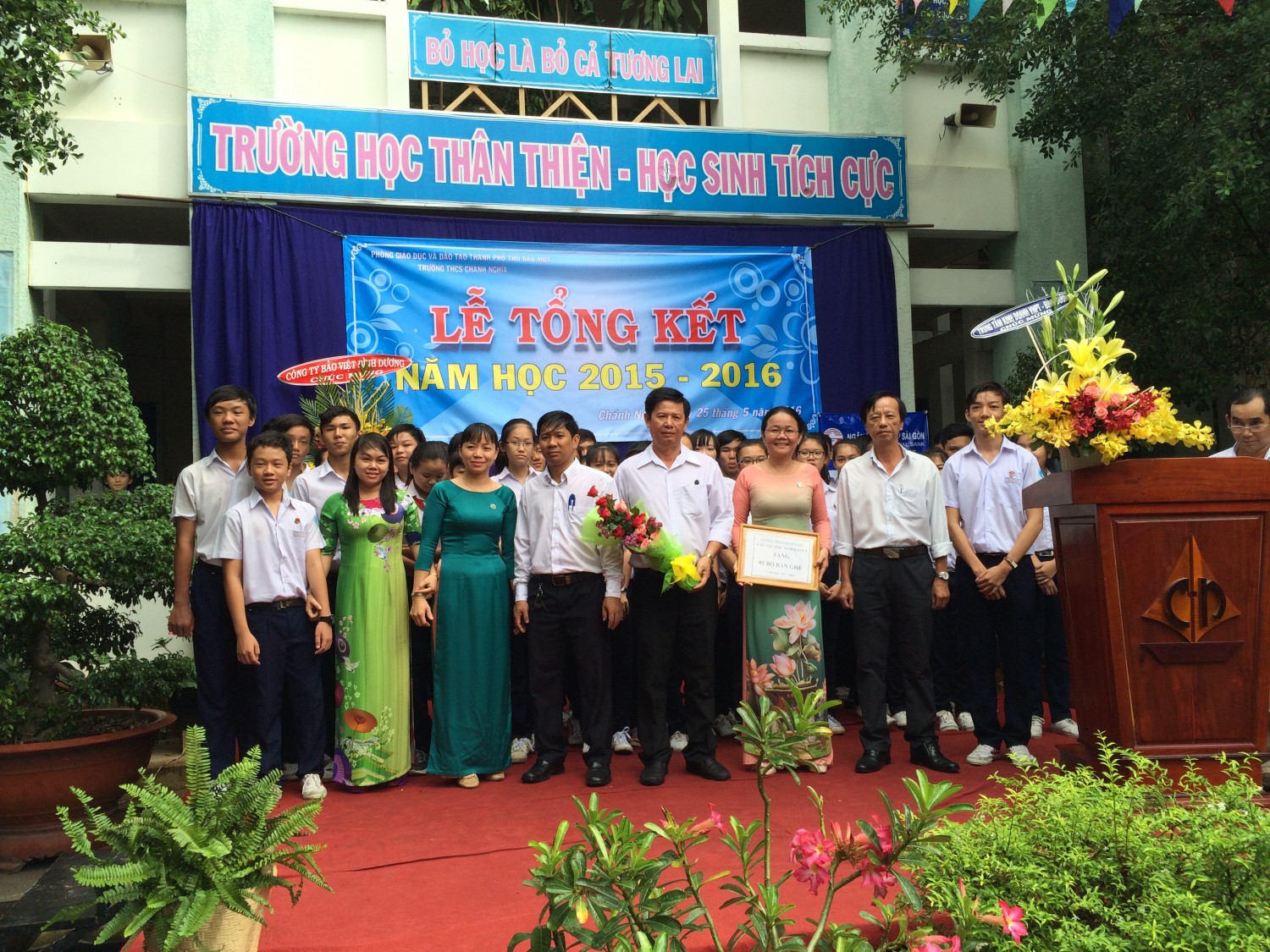 Trường THCS Chánh Nghĩa": Tổ chức lễ tổng kết năm học 2015-2016